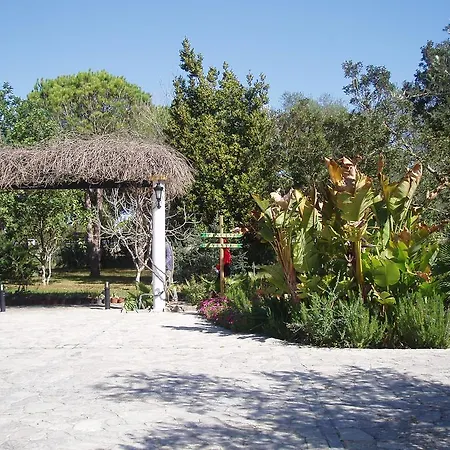 Guest house Cortijo Los Monteros 3*
