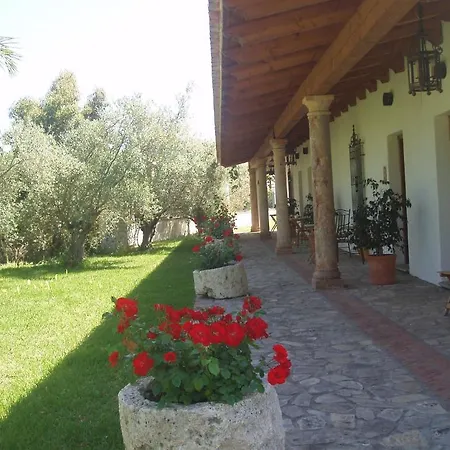 Cortijo Los Monteros 3*